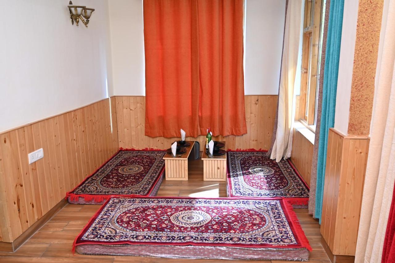 Hotel Seven Hills Manali Extérieur photo