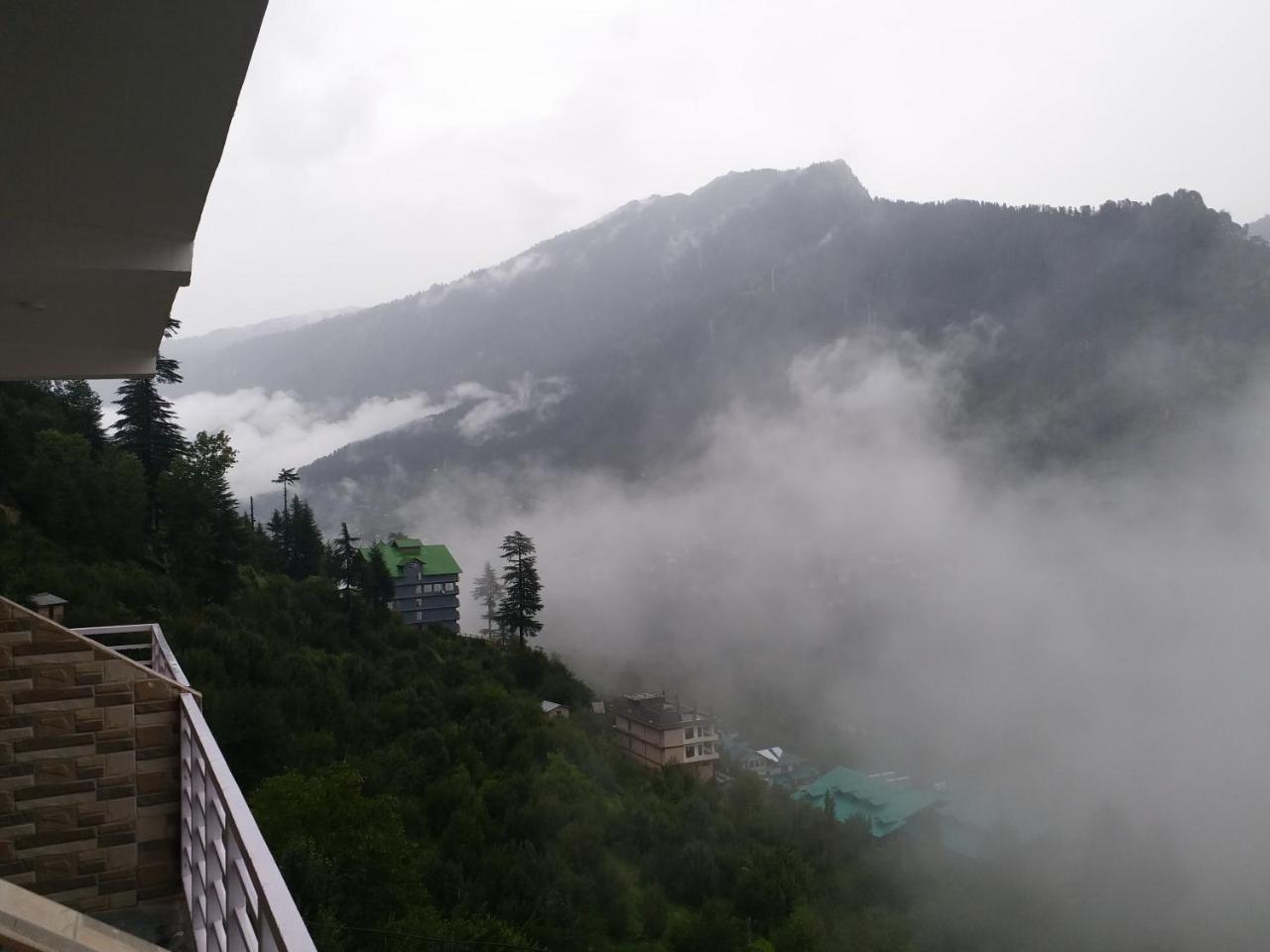 Hotel Seven Hills Manali Extérieur photo