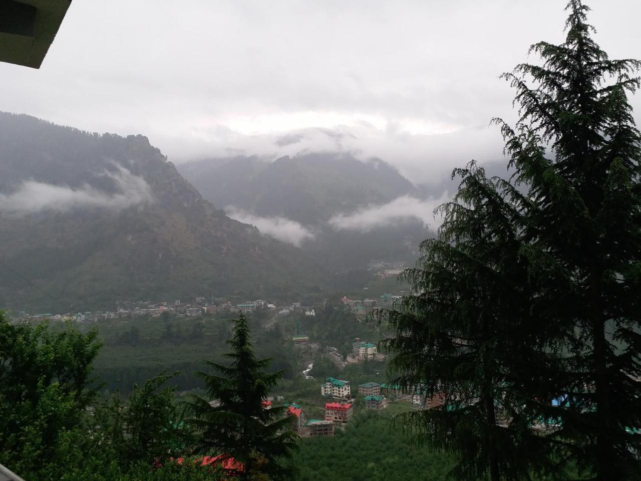 Hotel Seven Hills Manali Extérieur photo