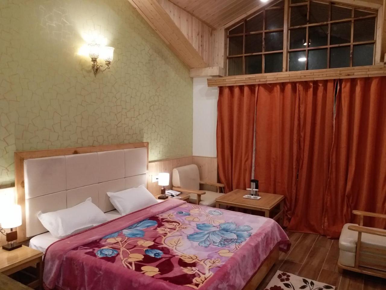 Hotel Seven Hills Manali Extérieur photo