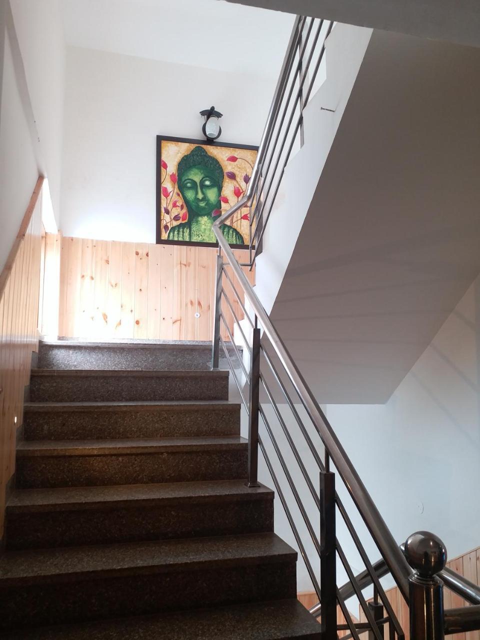 Hotel Seven Hills Manali Extérieur photo
